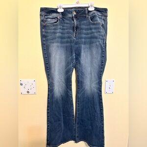 American Eagle Outfitters Women’s Kick Boot Jeans Size 16